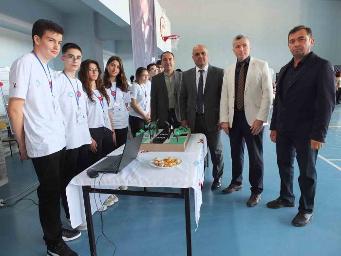 Kuvai-milliye Fen Lisesi Bilim Fuarı Açıldı