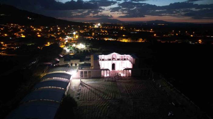 Sardes Antik Kenti "gece Müzeciliği"ne Kavuşuyor