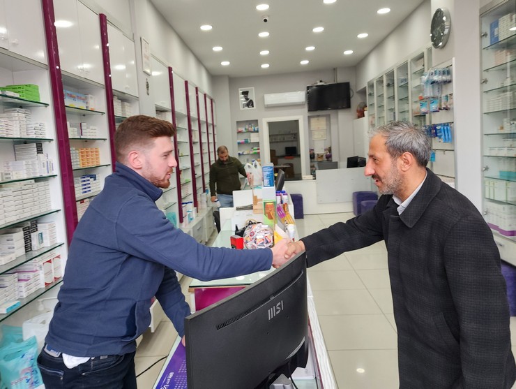saadet-partisi-rizede-eczacilarin-gunu-kutladi-sorunlarina-dikkat-cekti-7.jpg