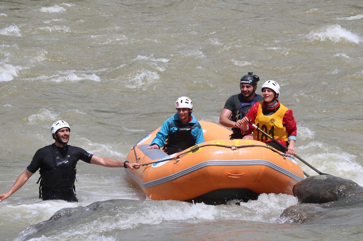 turkiye-kano-federasyonu-tarafindan-rizede-duzenlenen-turkiye-rafting-sampiyonasi-yarislari-tamamlandi-3.jpg