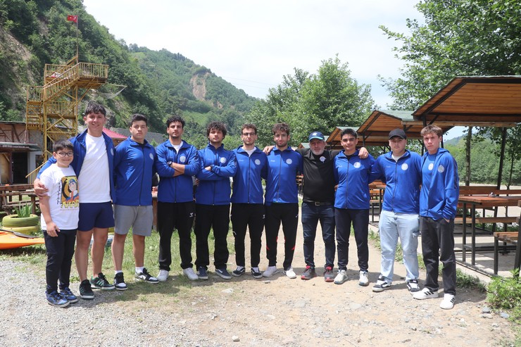 turkiye-kano-federasyonu-tarafindan-rizede-duzenlenen-turkiye-rafting-sampiyonasi-yarislari-tamamlandi-8.jpg