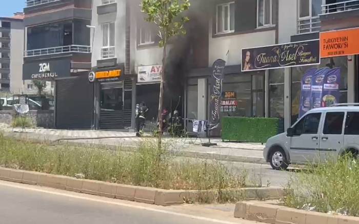 Marangoz Dükkanında Çıkan Yangın Korkuttu