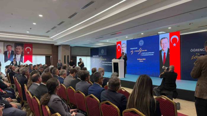 Bakan Tekin: "27 Mayıs’ı Da 28 Şubat’ı Da 15 Temmuz’u Da Çocuklarımız Öğrensinler, Bilsinler"