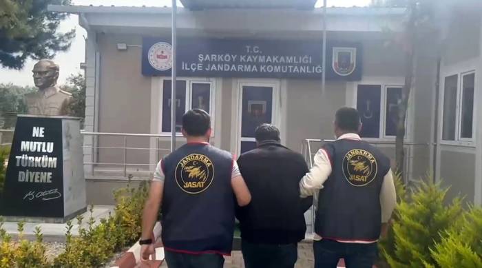 "Eşin Kaçakçı" Yalanıyla 1 Milyon Dolandıran Şahıs, Jandarmanın Nefes Kesen Operasyonuyla Yakalandı