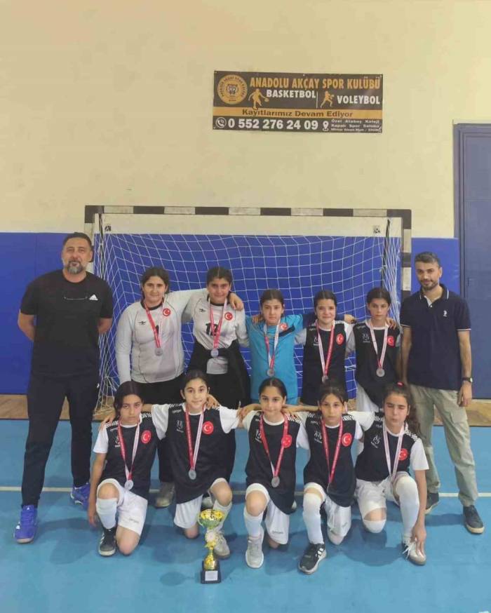 Nazillili Öğrenciler Aydın İl Turnuvası’nda İl İkincisi Oldu
