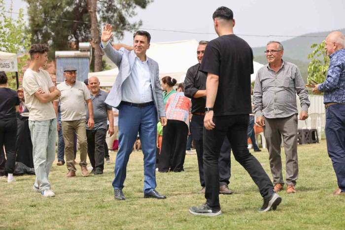 Vali Şefik Aygöl, Hıdırellez Şenliklerinde Vatandaşlarla Buluştu