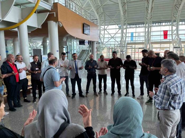 Erzincan’da 59. Hac Kafilesi Dualarla Uğurlandı