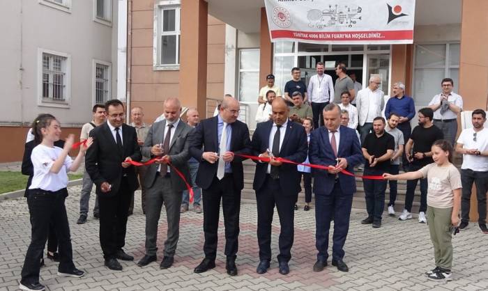 Tavşanlı Ahmet Uluçay Bilsem’de Bilim Fuarı Heyecanı Yaşandı