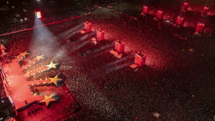 Şampiyon Galatasaray, Kupasını Yenikapı’da Aldı