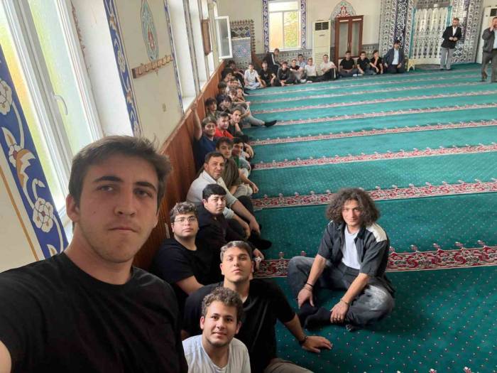 Beylikovalı Gençler 1453 Ruhuyla Ulu Camii’nde Buluştu