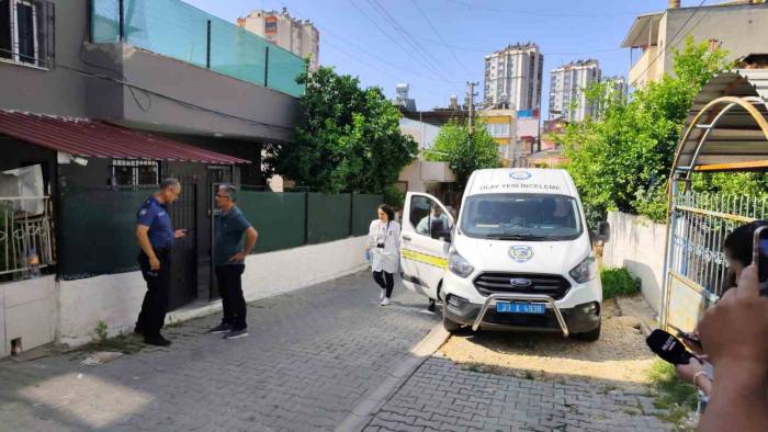Acı Olay: Anne Ve Oğlu Kanlar İçinde Bulundu, Hastaneye Kaldırıldı