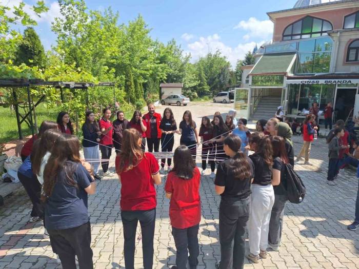 Çedes Yıl Sonu Şenliği Selçuklu Camii’nde Coşkuyla Gerçekleştirildi