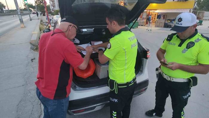 Ayakta Zor Duruyordu, Araç Kullanırken Yakalandı