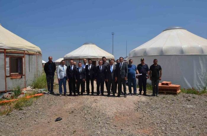 Vali Sözer, Obakent Tematik Gençlik Kampı’nda İncelemelerde Bulundu