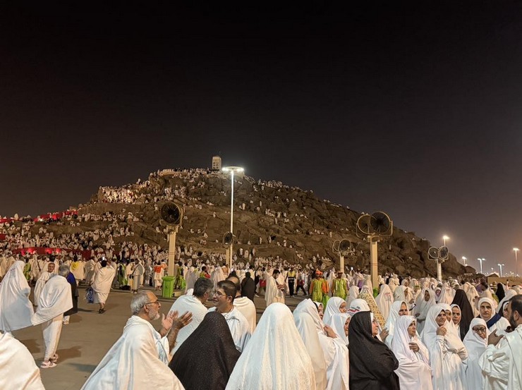 rize-hac-kafilesi-arafat-vakfesini-tamamladi-8.jpg