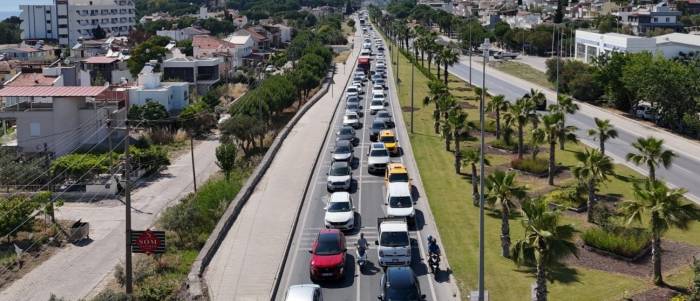 Kuşadası Kurban Bayramı’nda Tatilcilerin Akınına Uğradı