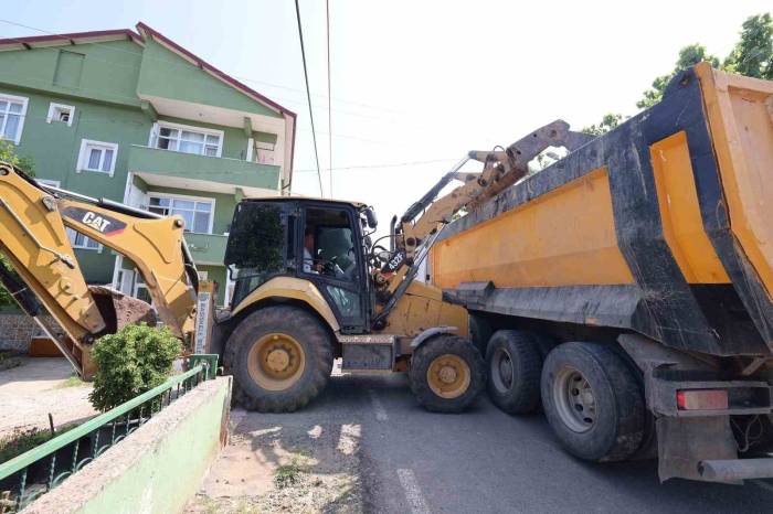 Başiskele’de Kurban Atıkları Toplanıyor