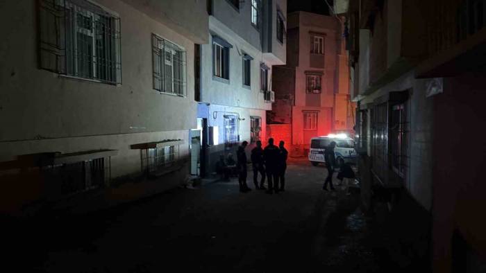 Gaziantep’te Anne Ve Kızı Kilitli Bulundukları Odada Ölü Bulundu
