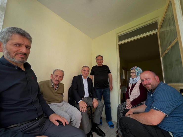kalkandere-belediye-baskani-mehmet-yilmaz-kurban-bayrami-ziyaretlerinde-1.jpg