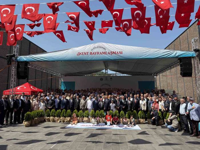 Bu Bayramda Gelenek Bozulmadı: Kocaeli, 41. Kez Kucaklaştı