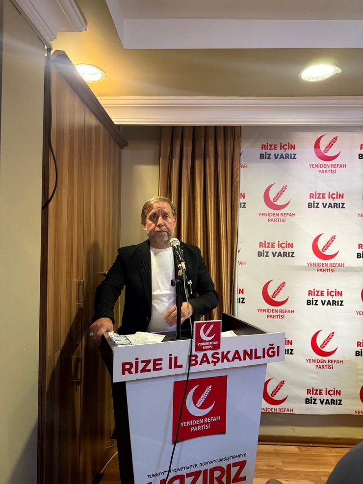 yeniden-refah-partisi-rize-il-baskanligi-kurban-bayrami-vesilesiyle-parti-binasinda-genis-katilimli-bir-bayramlasma-programi-duzenledi-6.jpg