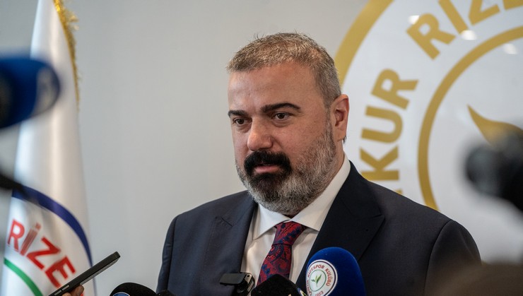 aykur-rizespor-kulubunun-94-olagan-genel-kurul-toplantisi-ve-rizespor-futbol-yatirimlari-sanayi-ve-ticaret-a-s-genel-kurulu-rizespor-futbol-akademisi-konferans-sal-3.jpg