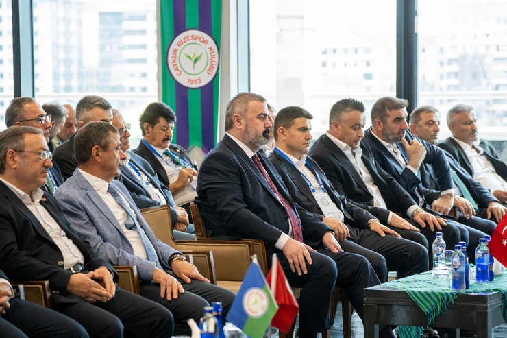 aykur-rizespor-kulubunun-94-olagan-genel-kurul-toplantisi-ve-rizespor-futbol-yatirimlari-sanayi-ve-ticaret-a-s-genel-kurulu-rizespor-futbol-akademisi-konferans-sal-5.jpg