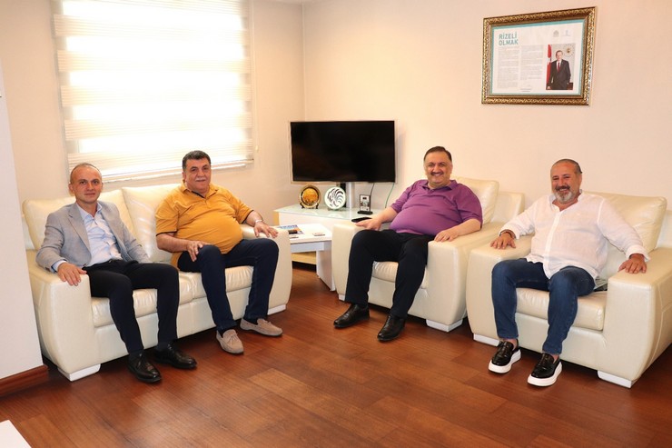 deva-partisi-genel-baskan-yardimcisi-ve-istanbul-milletvekili-hasan-karal-bayram-vesilesiyle-geldigi-memleketi-rizede-bir-dizi-ziyaret-gerceklestirdi-bayram-boyunca-4.jpg