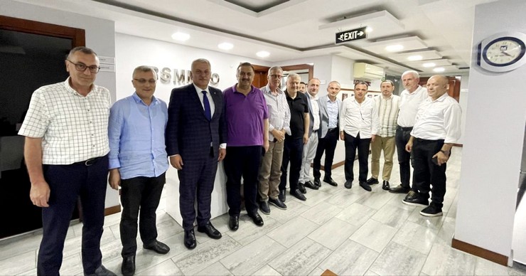 deva-partisi-genel-baskan-yardimcisi-ve-istanbul-milletvekili-hasan-karal-bayram-vesilesiyle-geldigi-memleketi-rizede-bir-dizi-ziyaret-gerceklestirdi-bayram-boyunca-6.jpg