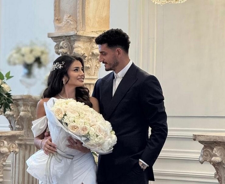 samet-akaydin-hazal-caglar-ile-nisanlandi-3.jpg