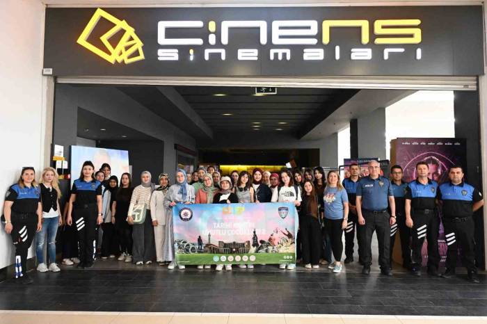 Manisa Emniyeti Çocukları Sosyalleştiren Projelerine Devam Ediyor