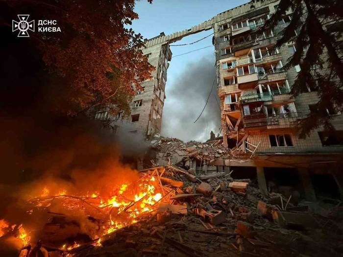 Rus Ordusundan Ukrayna’nın Başkenti Kiev’e Saldırı: 14 Ölü, 60 Yaralı