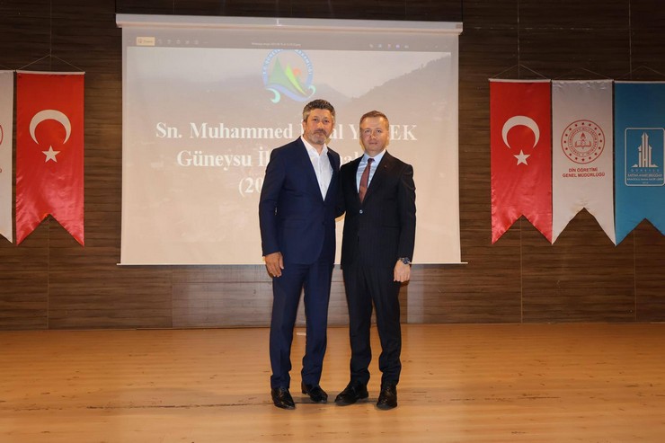 isleri-bakanligi-iller-idaresi-genel-mudurlugune-sube-muduru-olarak-atanan-guneysu-kaymakami-muhammed-ikbal-yelek-icin-ilcede-bir-veda-programi-duzenlendi-8.jpg