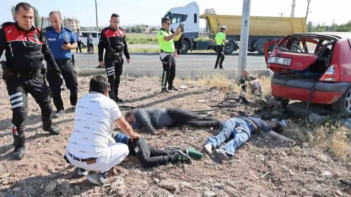 Sınava Giden Araçlar Çarpıştı: 1 Ölü, 4’ü Ağır 10 Yaralı