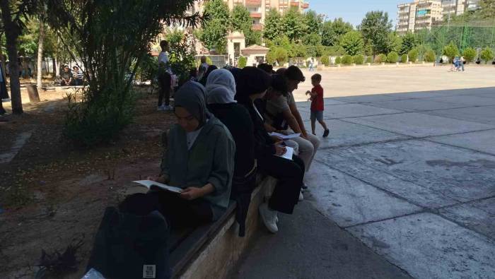 Batman’da Yks’nin İkinci Oturumu Ayt Heyecanı