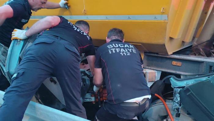 Burdur’da Feci Kaza: 18 Yaşındaki Sürücü Hayatını Kaybetti