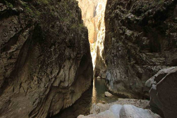 Tokalı Kanyonu Görsel Şölen Oluşturdu