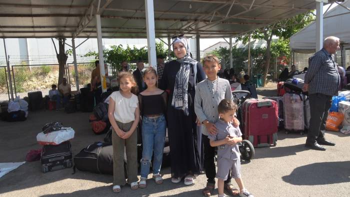 Suriyelilerden Türkiye’ye Veda: "Şimdi Vatanı Büyütme Zamanı"