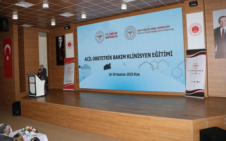 rizede-acil-obstetrik-bakim-klinisyen-egitimi-gerceklestirildi-7.jpg