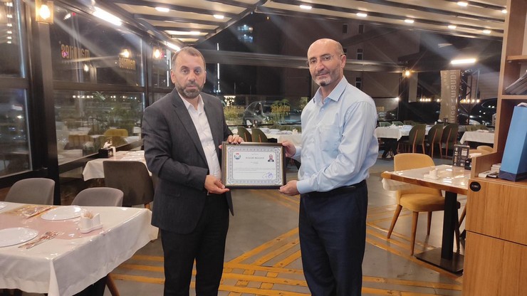 rize-il-muftulugu-gorev-surelerini-tamamlayarak-farkli-sehirlere-atanan-ilce-muftuleri-icin-bir-veda-programi-duzenledi-3.jpg