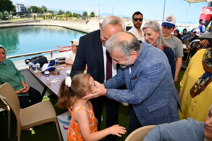 trabzon-buyuksehir-belediyesinden-cocuklara-unutulmaz-gemi-turu-10.jpg