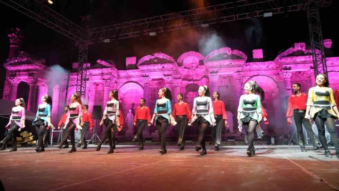 Sagalassos’ta Tarih Ve Sanat Buluştu, Antik Kentte İlk Gece Gösterisi Yapıldı