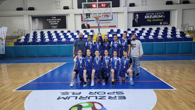 rize-kiz-basketbol-il-karmasi-erzurumda-duzenlenen-anadolu-yildizlar-ligi-analig-1-etap-6-grup-basketbol-turnuvasini-namaglup-lider-tamamlayarak-buyuk-bir-basari-5.jpg