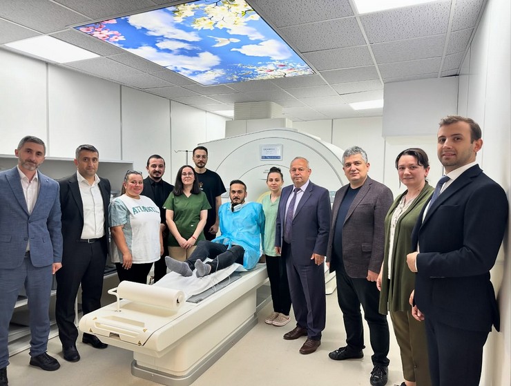 kackar-devlet-hastanesine-yeni-nesil-mr-cihazi-kuruldu-14.jpg