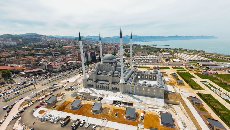 hanife-hatun-camii-ve-kulliyesi-ibadete-aciliyor-2.jpg