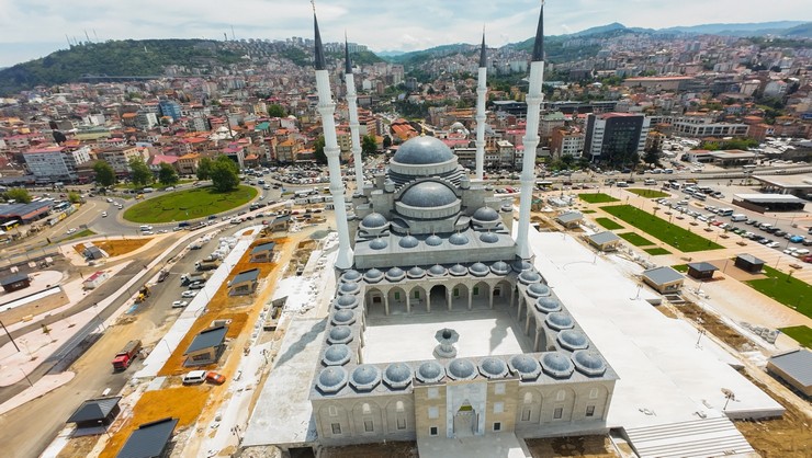 hanife-hatun-camii-ve-kulliyesi-ibadete-aciliyor-5.jpg