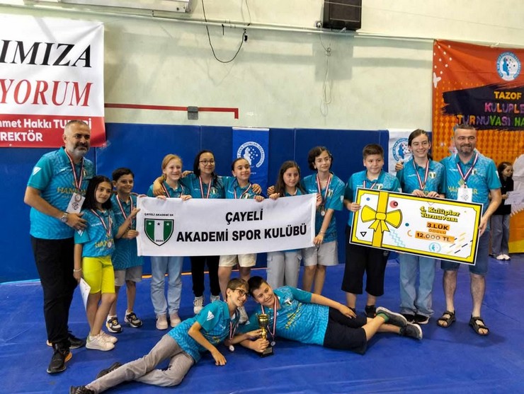 cayeli-akademi-spor-kulubu-akil-ve-zeka-oyunlari-turnuvasinda-turkiye-ucuncusu-oldu-1.jpg