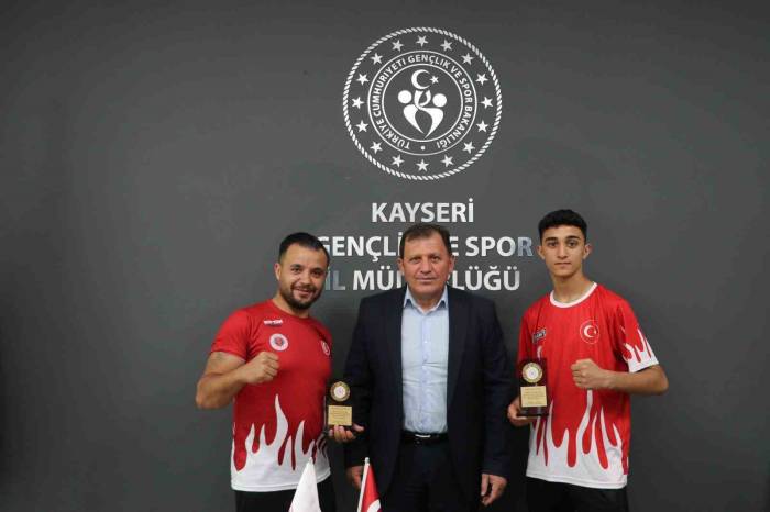 17 Yaşında 9 Keztürkiye Şampiyonu Oldu