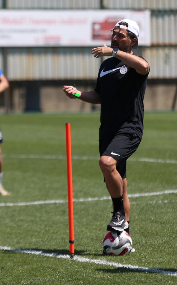 ilhan-palut-caykur-rizespor-teknik-direktoru-3.jpg