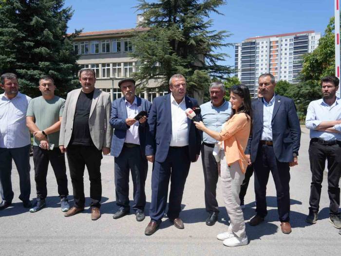 Çiftçilerden Dsi İsyanı: "Patlayan Borularımız Yapılmıyor"